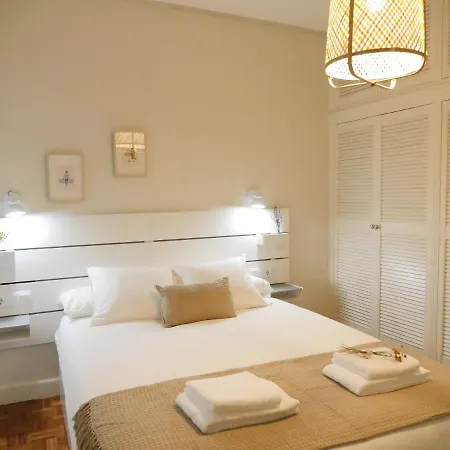 And Charming - Guggenheim & Old Town Apartment *
