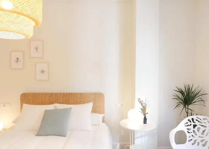 And Charming - Guggenheim & Old Town Bilbao