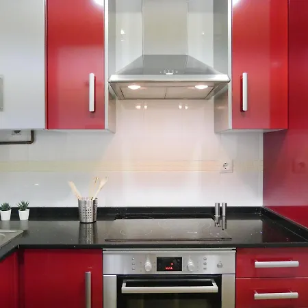 And Charming - Guggenheim&old Town *