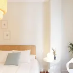 And Charming - Guggenheim & Old Town بلباو