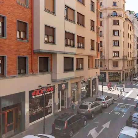 And Charming - Guggenheim & Old Town Διαμέρισμα *